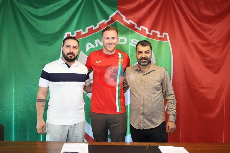 Amedspor, ฤฐskoรง stoper David Batesi kadrosuna kattฤฑ
