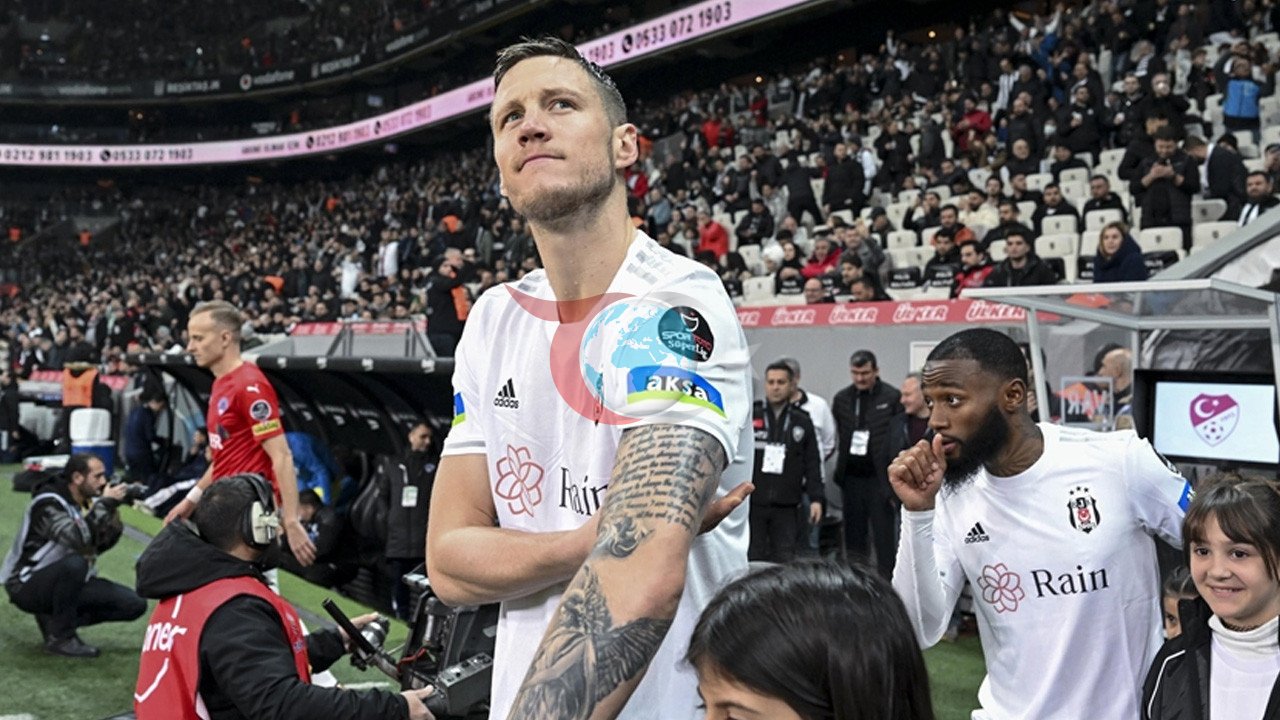 Wout Weghorst Twente ile Anlaşmaya Vardı