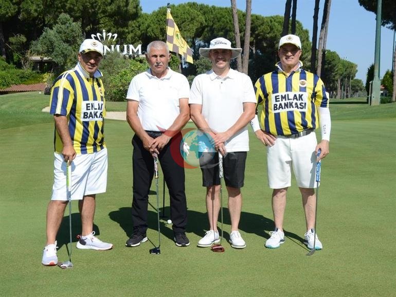 Üç klubun azarkeşləri qolf meydançasında dostluq üçün görüşdü