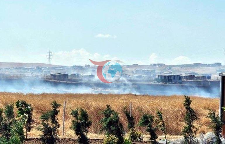 Tekirdağda tarlada çıkan yangın baraka ve konteynerlere sıçradı