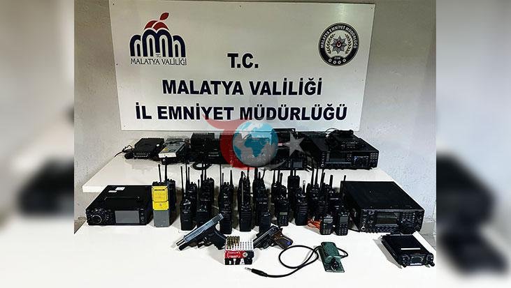 Emniyet Frekansını Dinleyen 6 Kişi Suçüstü Yakalandı