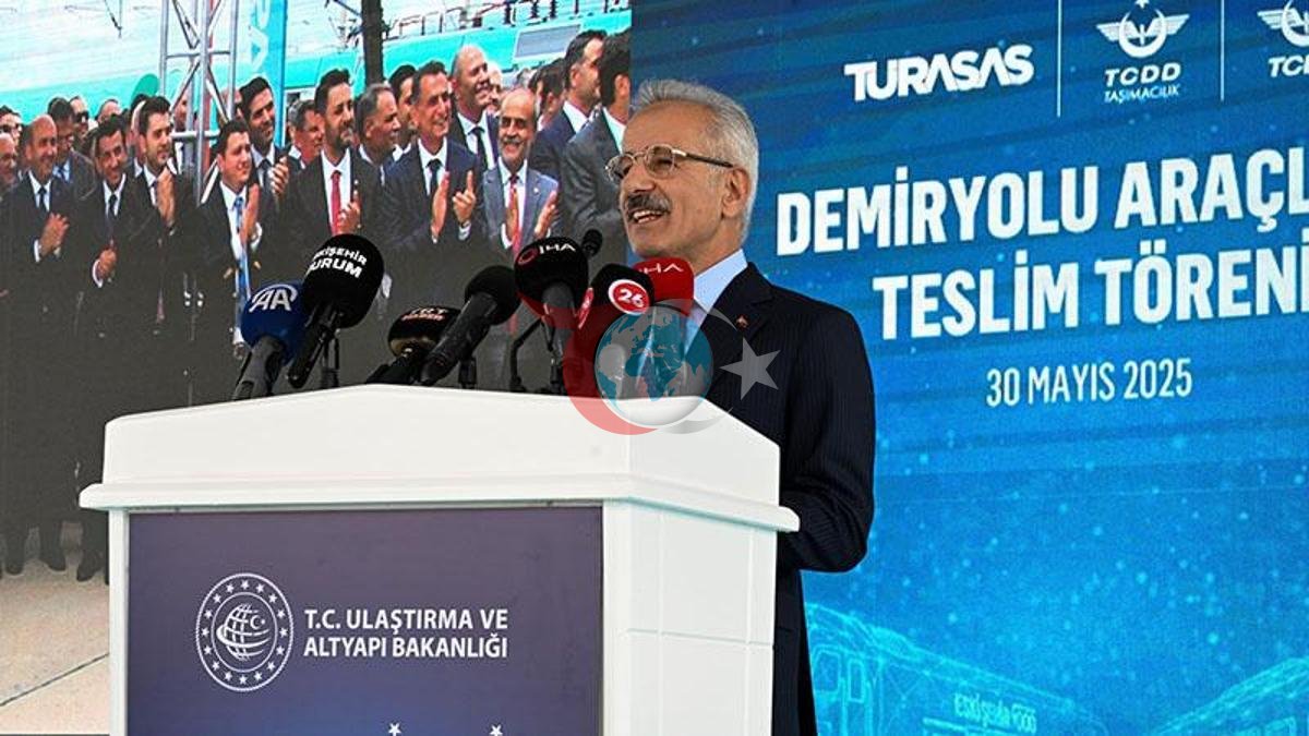 Türkiye'de İlk: TIR Dorsesi Taşıma Vagonu Üretildi