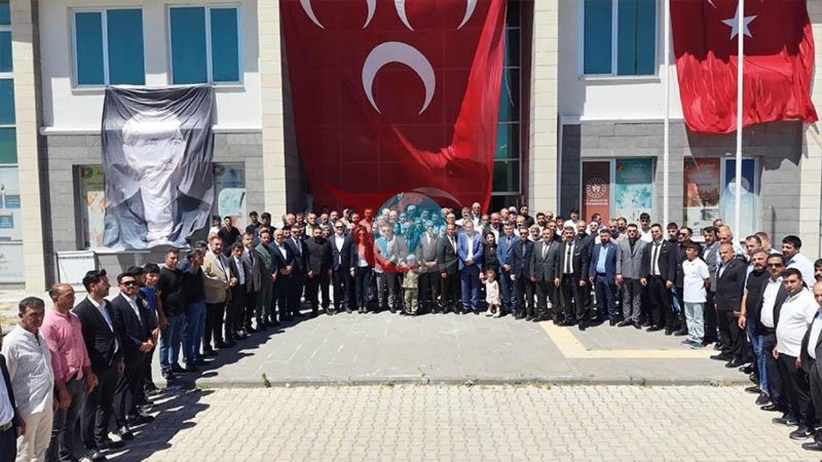 MHP'li Işıkver'den Sert Sözler: 'Bölücü de Terörist de Sizsiniz'