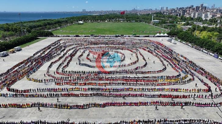 İstanbul'da 5 Bin Kişiyle Horon Rekoru: Guinness Listesine Girdik