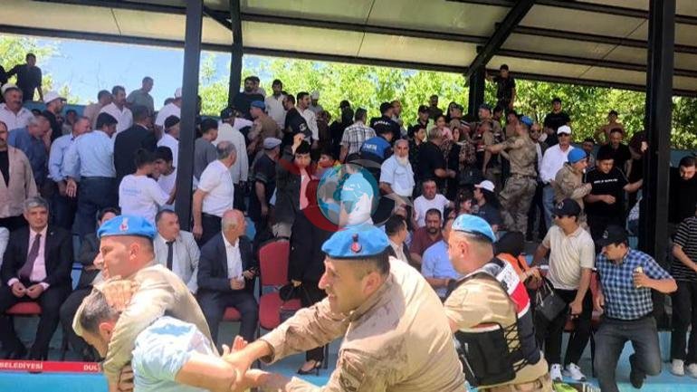 Kahramanmaraşta olaylı güreş festivali Jandarma müdahale etti