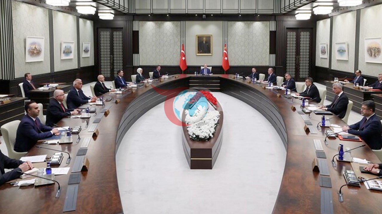 Kabinede Değişim Sinyali: 3 ila 5 Bakan Görevden Alınabilir