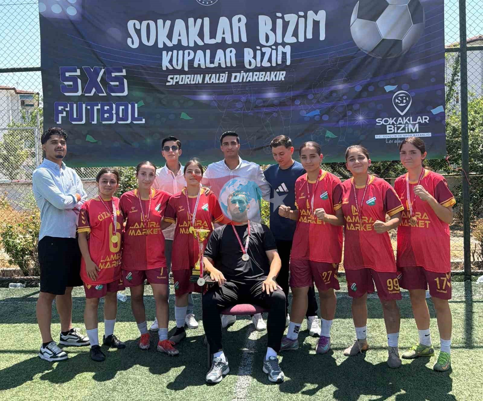 Cizre Spor Kadın Futbol Takımı Bölge Şampiyonu Oldu