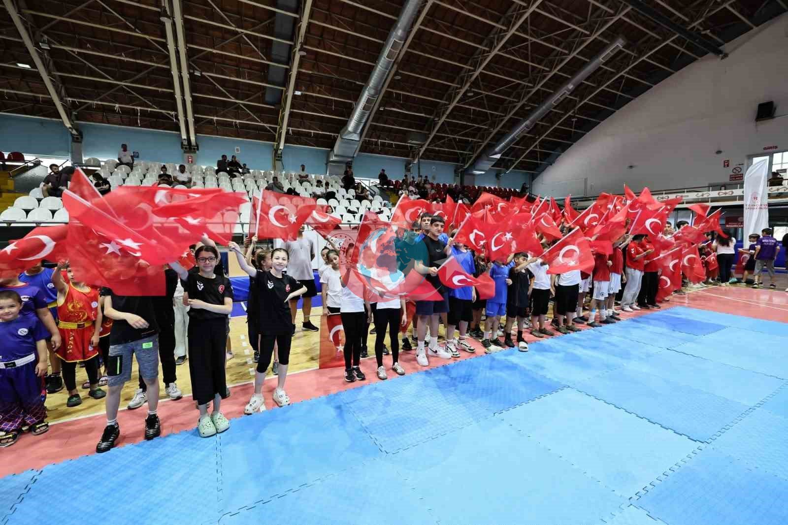 Manisa'da 36 Branşta Ücretsiz Spor Eğitimi İmkanı Başladı