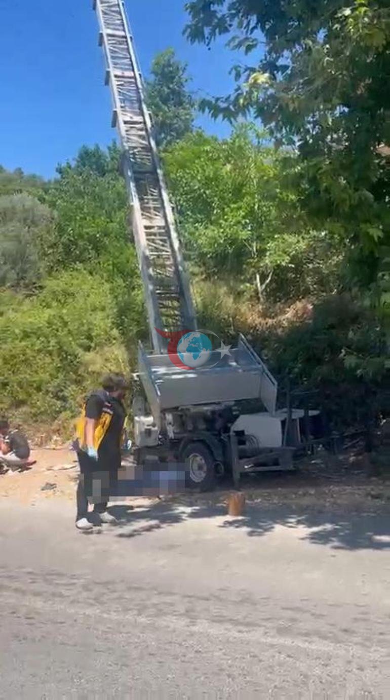 Yük asansörü elektrik hattının üzerine düştü İki işçi feci şekilde can verdi