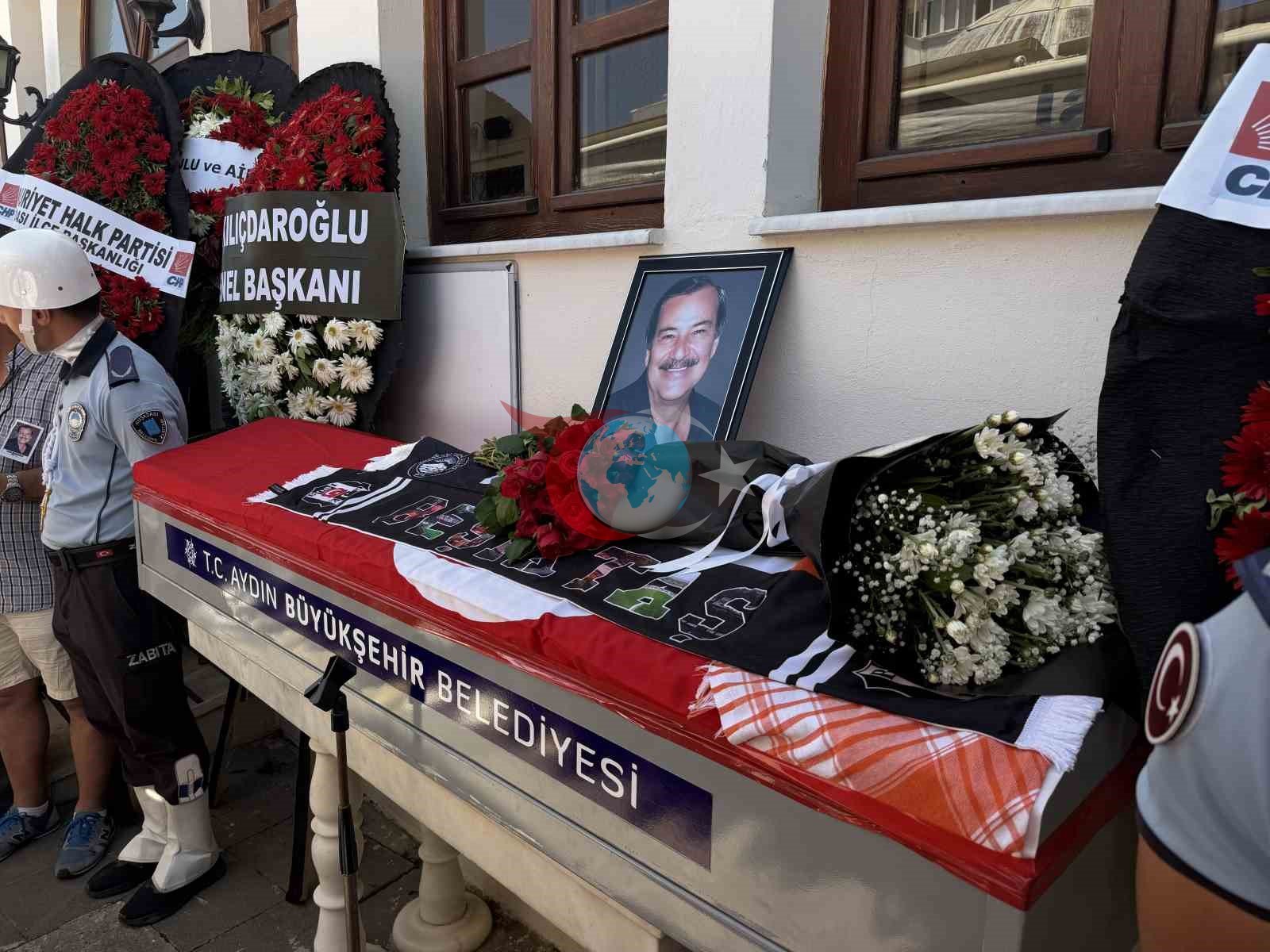 Kuşadası'nda Berberoğlu'na Son Veda: Tarihe Geçen Başkan Uğurlandı