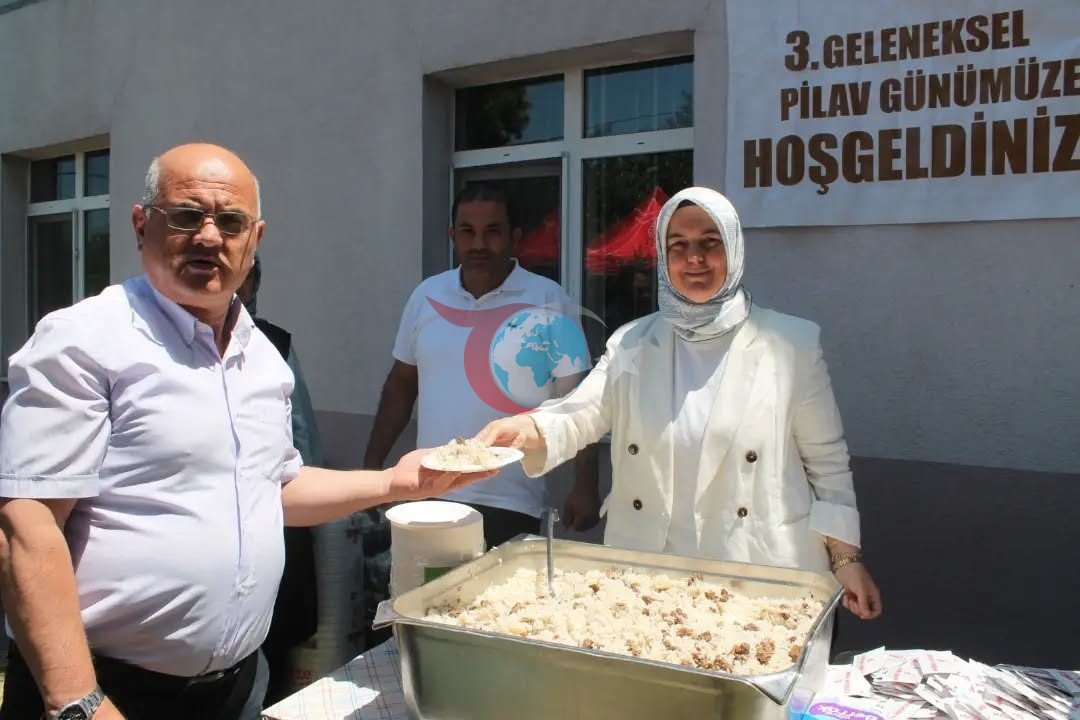 Düzce'de Geleneksel Pilav Günü Coşkuyla Kutlandı