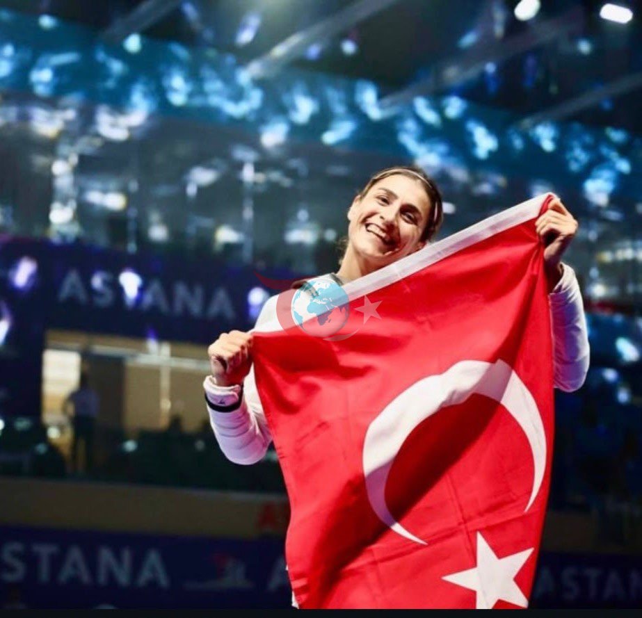 Hatice Kübra İlgünün Qazaxıstanda medal qazanması
