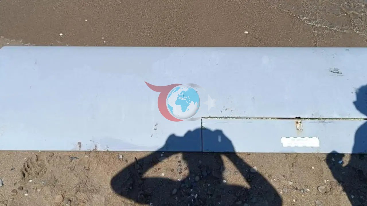 Sakarya'da Sahile Vuran Gizemli Dron Parçası İnceleniyor