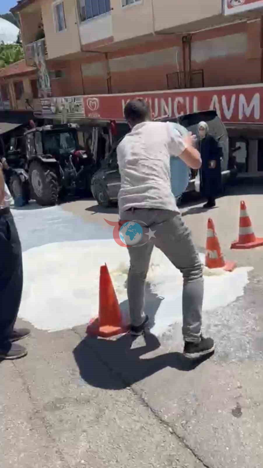 Bursa'daki Süt İsyanı: Süt Üreticisinin Tepkisi ve Gerçekler