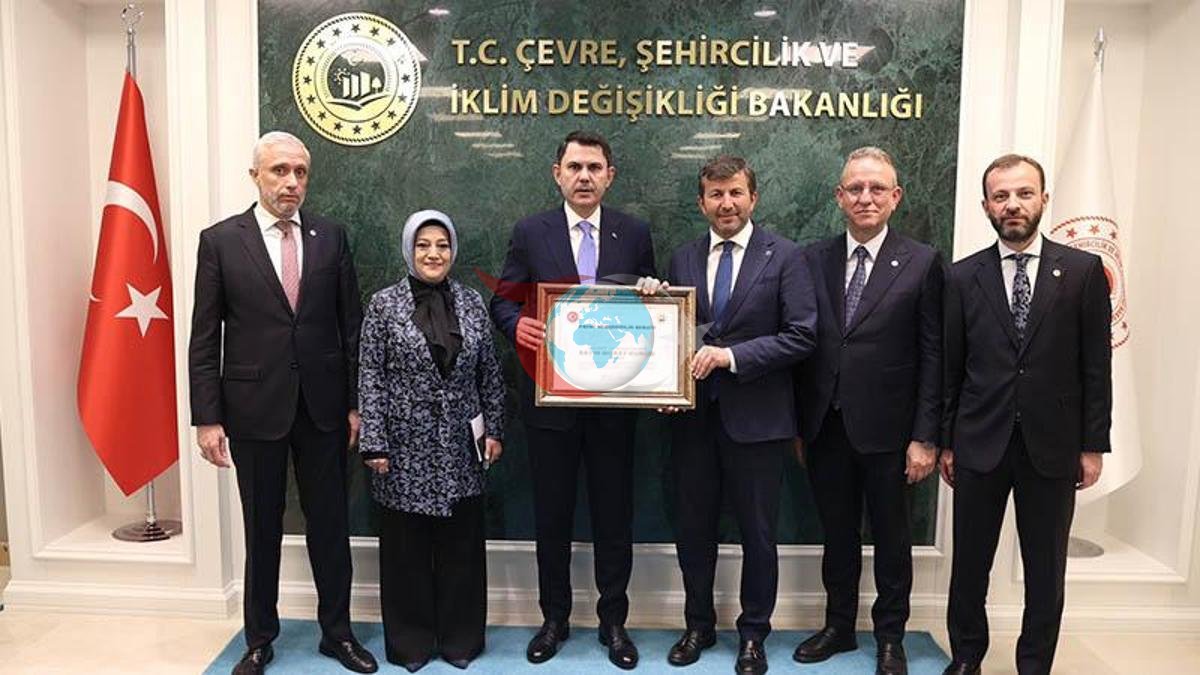 Bakan Murat Kurum'a Kütahya'dan Fahri Hemşehrilik Unvanı