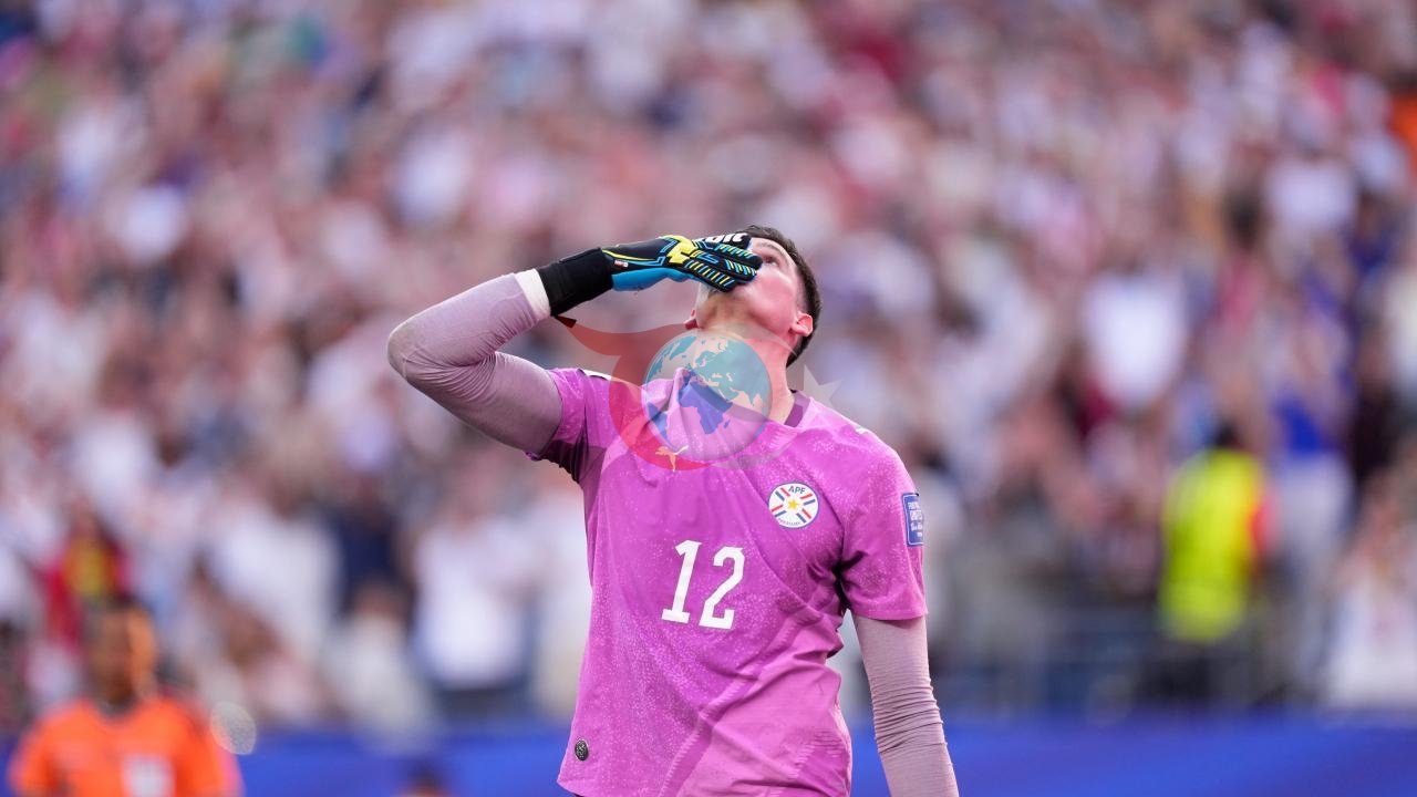 Paraguay Kalecisi Orlando Gill'den Tarihi Performans