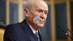 Son dakika... MHP lideri Bahçeliden Özgür Özele çağrı: CHPnin önünde iki yol vardır