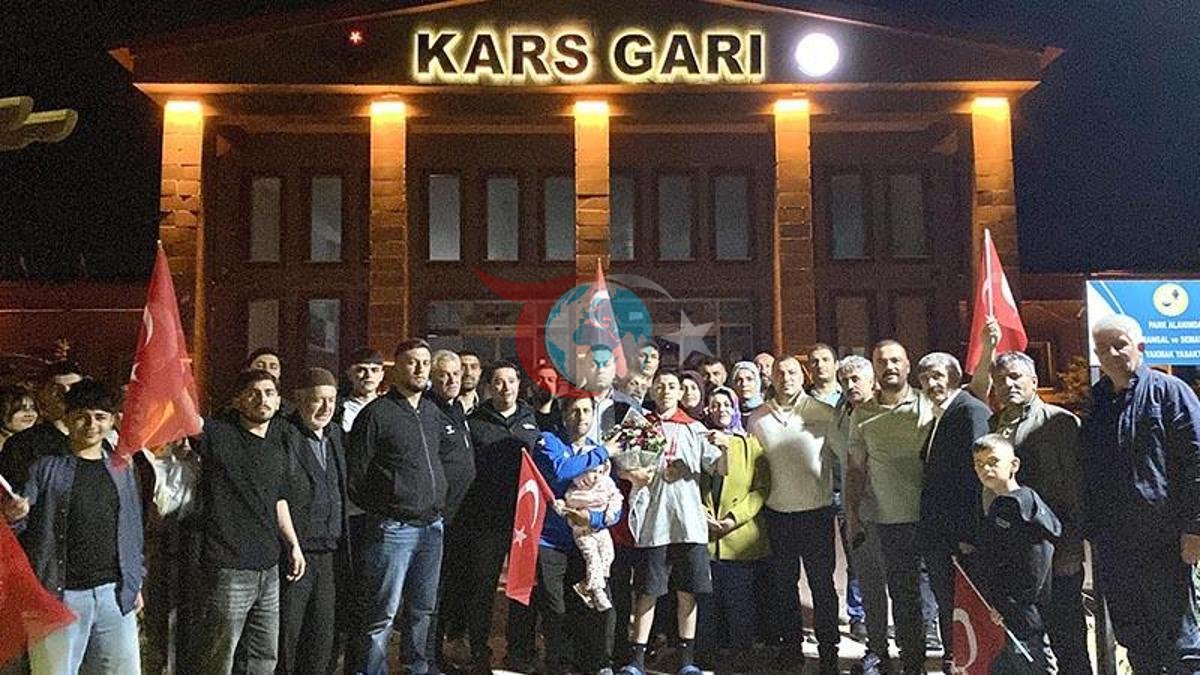 Karslı Boksör İbrahim Müçük Türkiye Şampiyonu Oldu