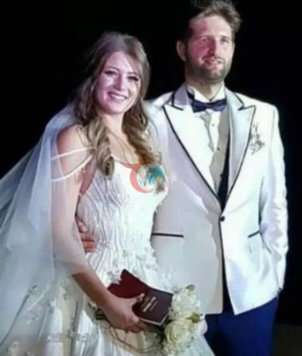 Mutlu çiftin kızları, 1 yaşına bastı
