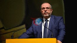 Prof. Dr. Erhan Afyoncu yaklaşmakta olan büyük tehlikeyi açıkladı: 'Türkler için savaştan bile önemli bir tehdit'