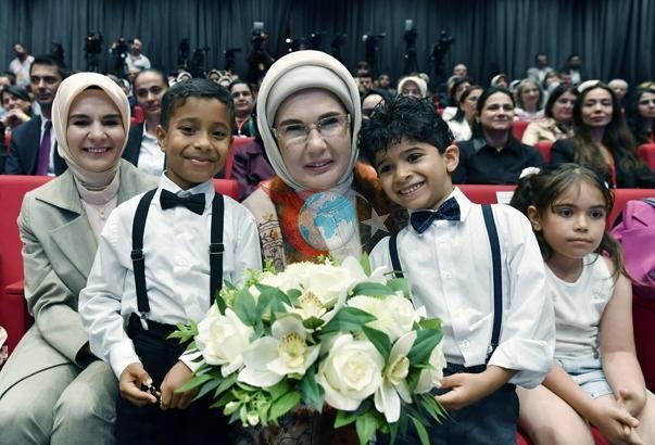Emine Erdoğan: Koruyucu Aile Sayısı Artarak Çoğalacak