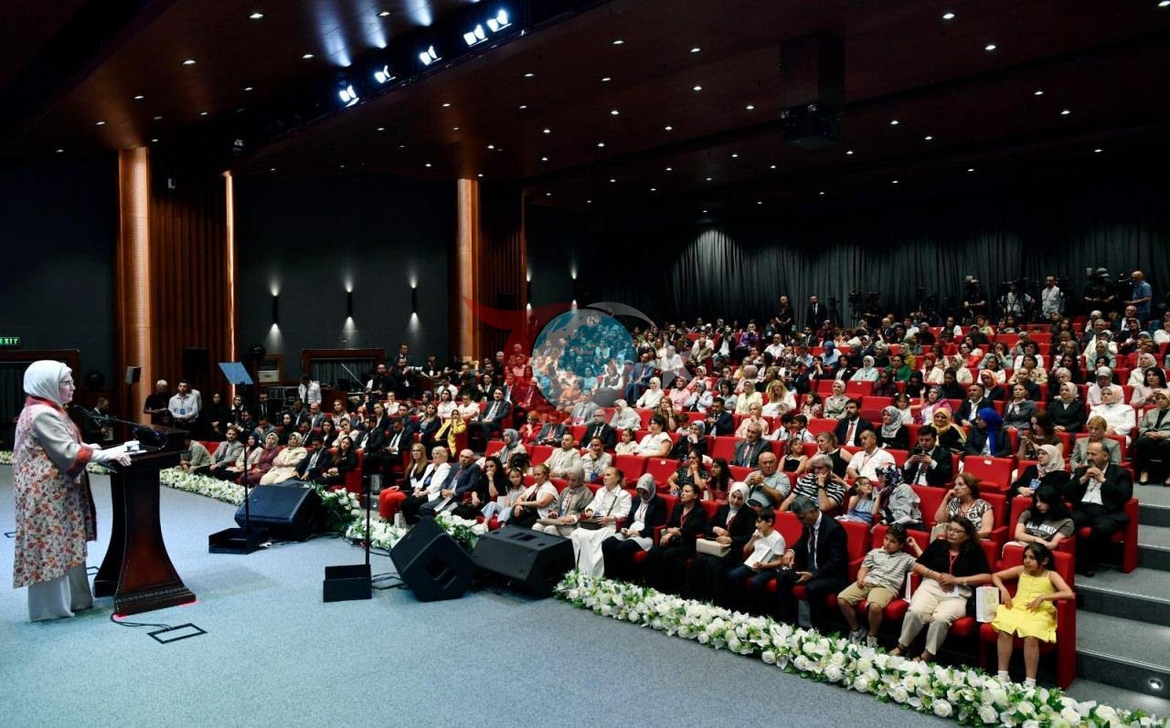 Bakan Göktaş açıkladı: On bir bini aşkın çocuk koruyucu aile şefkatiyle büyüyor