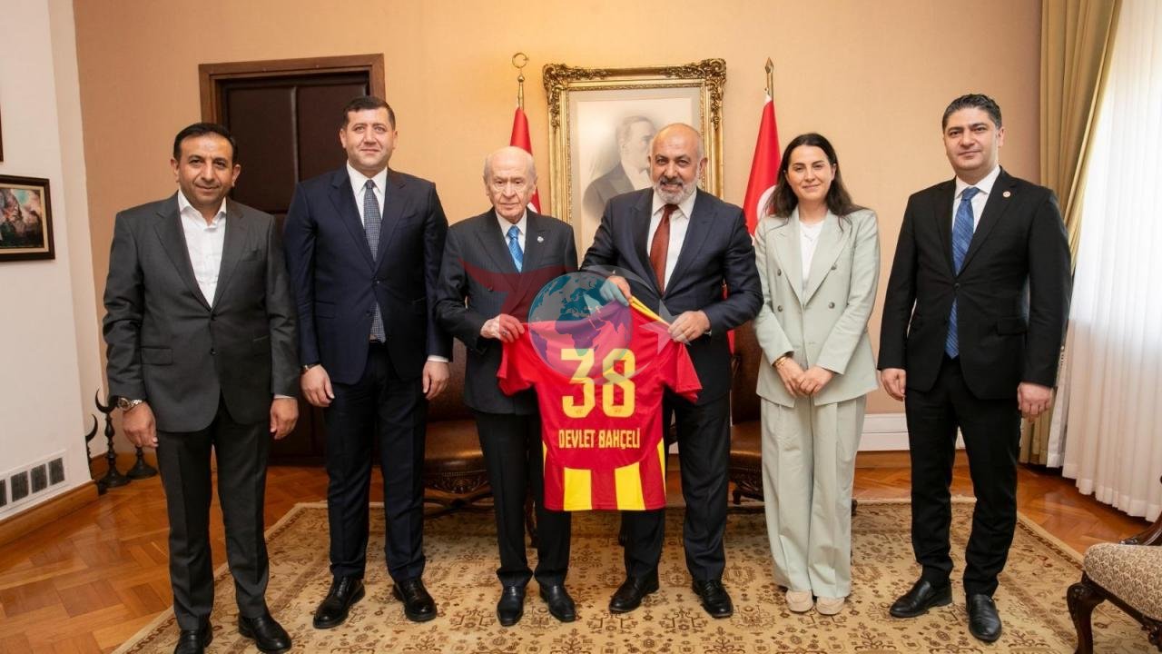 Kayserispor Heyetinden Devlet Bahçeli'ye Anlamlı Ziyaret