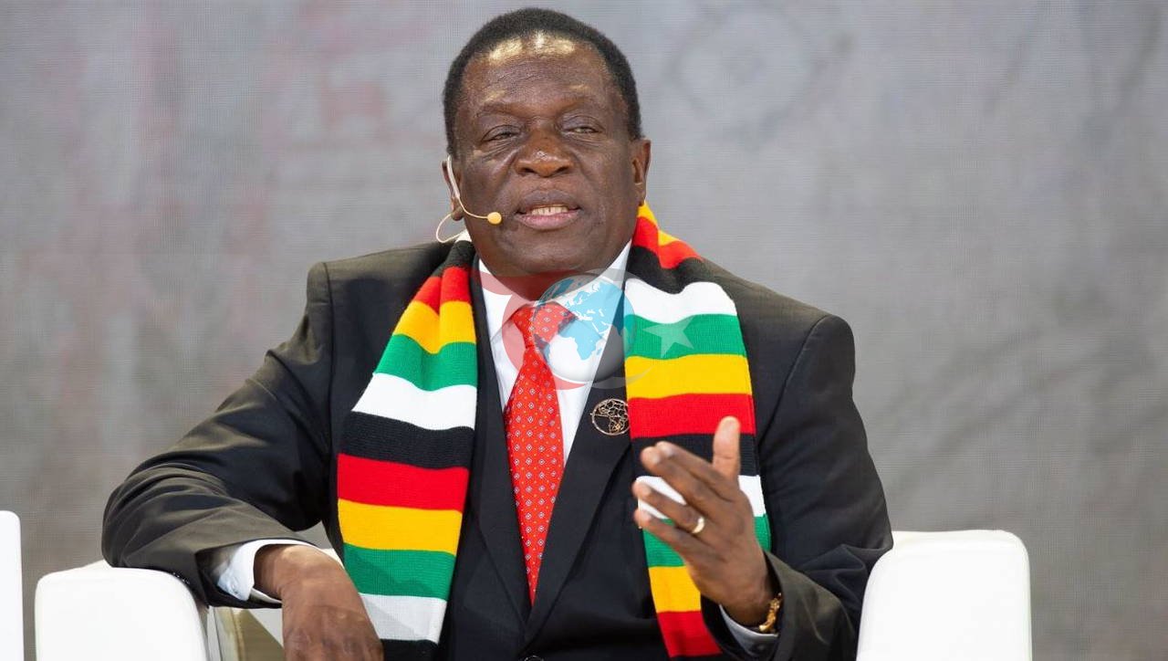 Zimbabve'de Demokrasi Tartışması: 83 Yaşındaki Mnangagwa İktidarını 2030'a Uzatan Yasayı İmzaladı