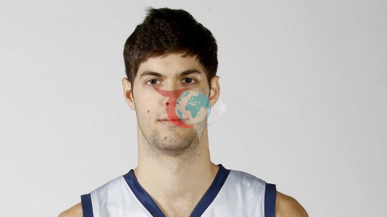 Anadolu Efes, İspanyol Kısa Forvet Santi Yusta'yı Kadrosuna Kattı