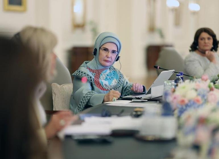 Emine Erdo'g'an liderlarning xotinlarini mehmon qildi