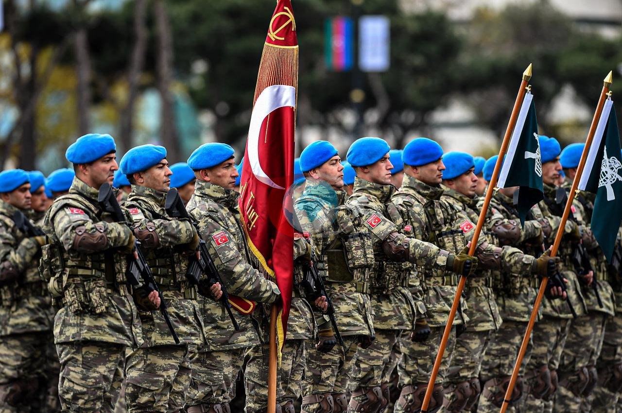 Türk esgerleri