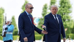 NATO sammitinden dünýä ýüzüne görkezilen reňkli jikme-jiklikler
<h2> Ankarada geçirilen NATO sammiti Tel Awiwde duýduryş </h2>
<p> Ankarada geçirilen 36-njy NATO döwlet we hökümet baştutany sammiti Türkiýanyň Günbatar bileleşiginiň çägindäki strategiki ähmiýetini ýene-de bir gezek güýçlendirdi we ABŞ bilen goranyş hyzmatdaşlygynyň täzeden ara alnyp maslahatlaşylmagyna ýol açdy. Sammitiň çäginde Türkiýe bolan oňyn çemeleşmeleri Ysraýyl administrasiýasynyň lobbiçilik işini hasam çaltlaşdyrmagyna sebäp boldy. Tel Awiw, diplomatik kanallary we Kongresdäki täsirini Waşingtonda karar bermek mehanizmlerine täsir etmek arkaly Türkiýäniň harby döwrebaplaşdyryş tagallalaryna zyýan ýetirmäge synanyşýar. </p>
<img data-src = 