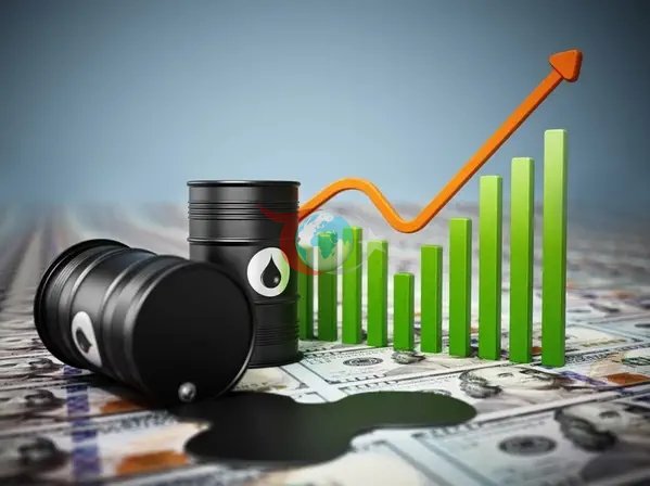 Petrol Fiyatlarında Savaş Riski Tırmanışı: Brent Petrol 77 Dolar Sınırında!
