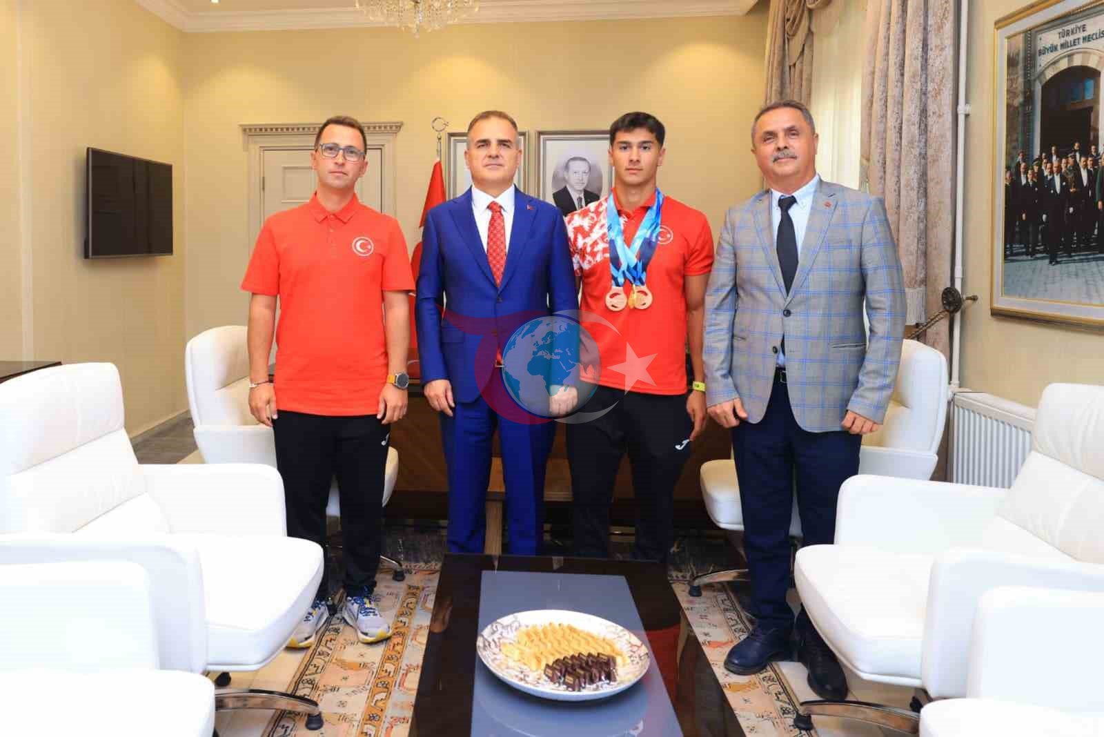 Dünya Şampiyonu Kano Sporcusu Rahmi Kaan Karahan’a Muğla’da Coşkulu Karşılama