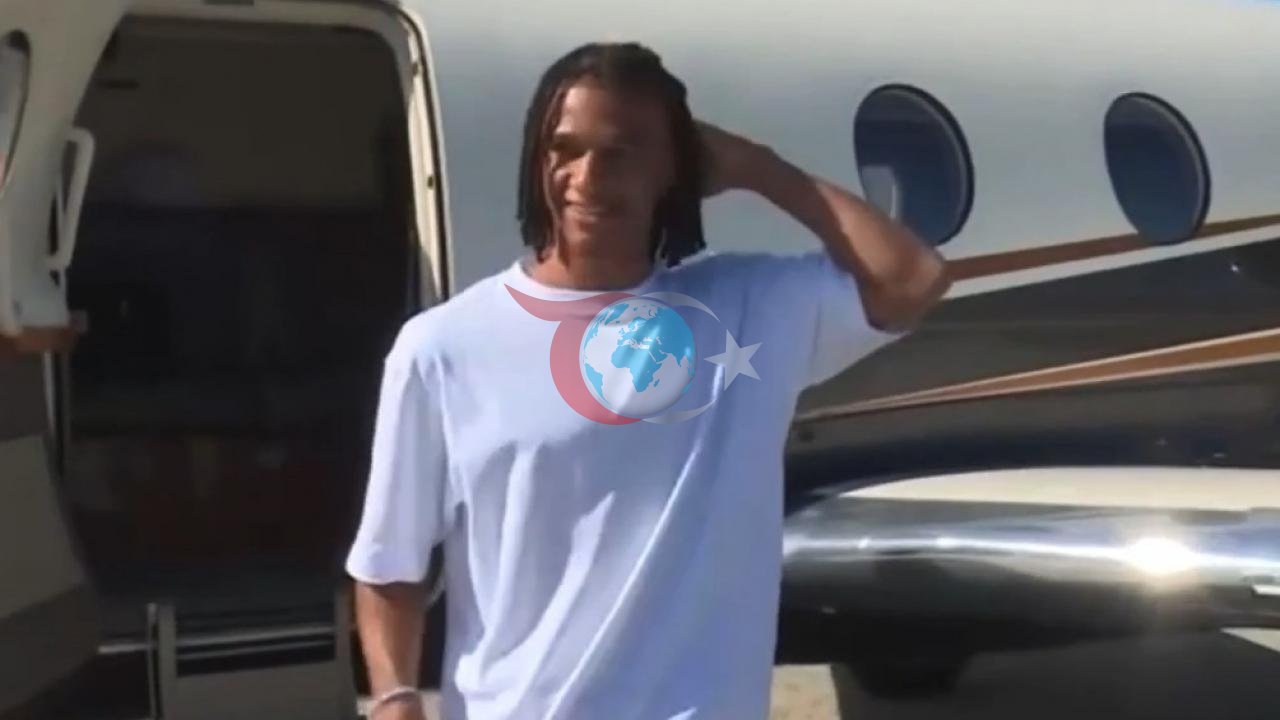 "Fənərbaxça"nın yeni ulduzu Nathan Ake Avstriya düşərgəsinə qatılıb
