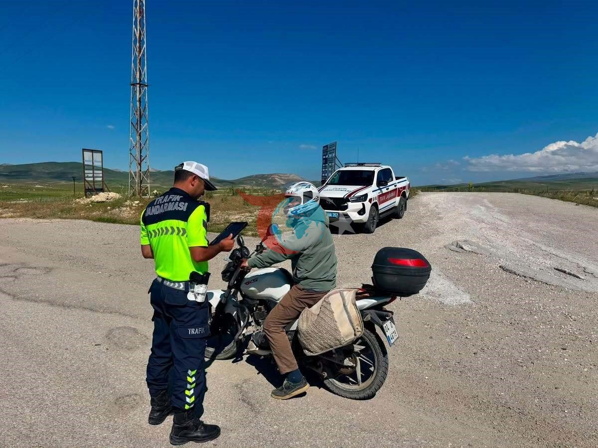 Diyadin'de Huzur ve Güvenlik Seferberliği: Binlerce Kişi ve Araç Denetlendi
