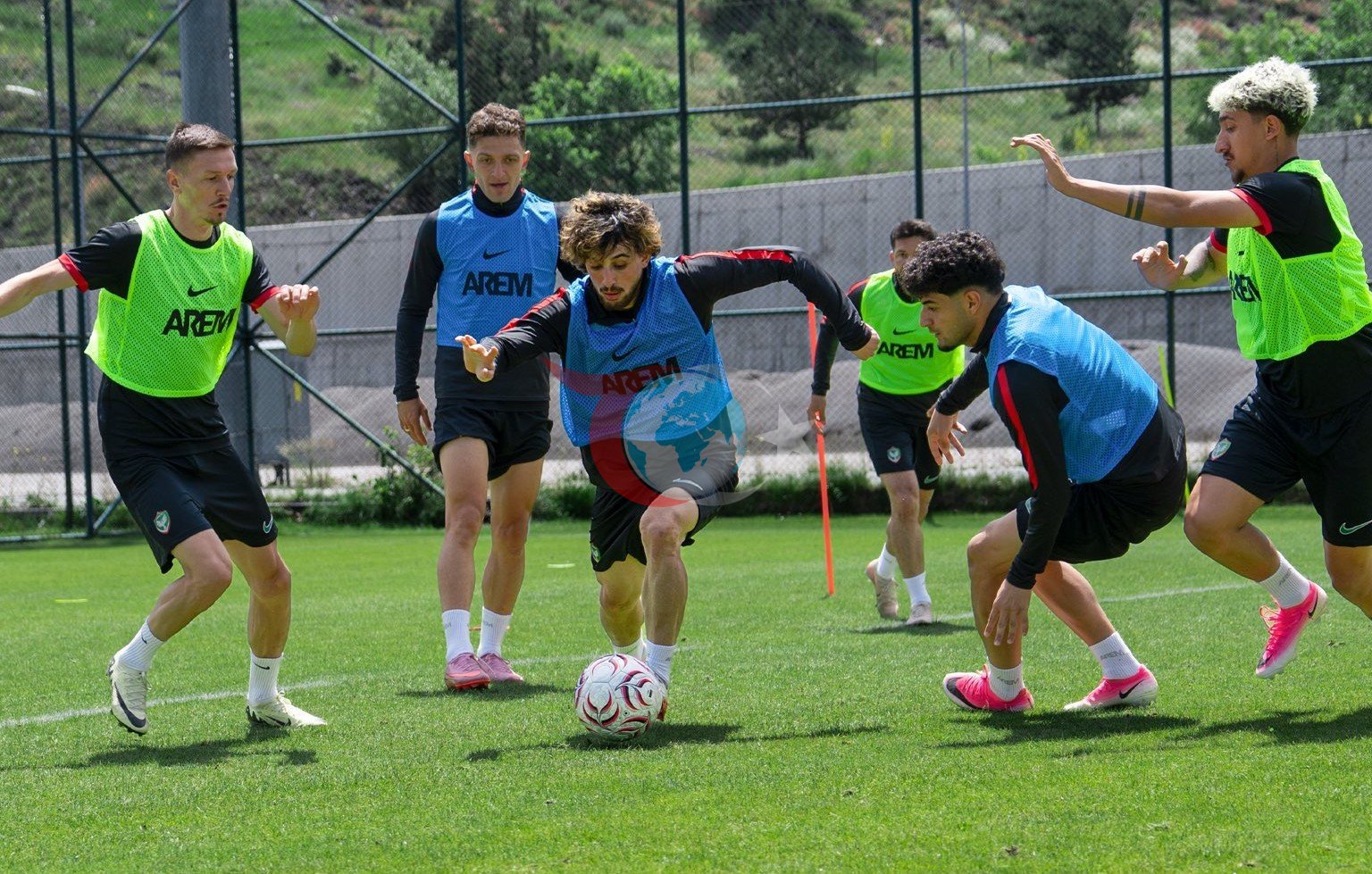 Erzurum Palandöken Futbolun Zirvesi Oldu: 4 Takım Yeni Sezona Yüksek Rakımda Hazırlanıyor