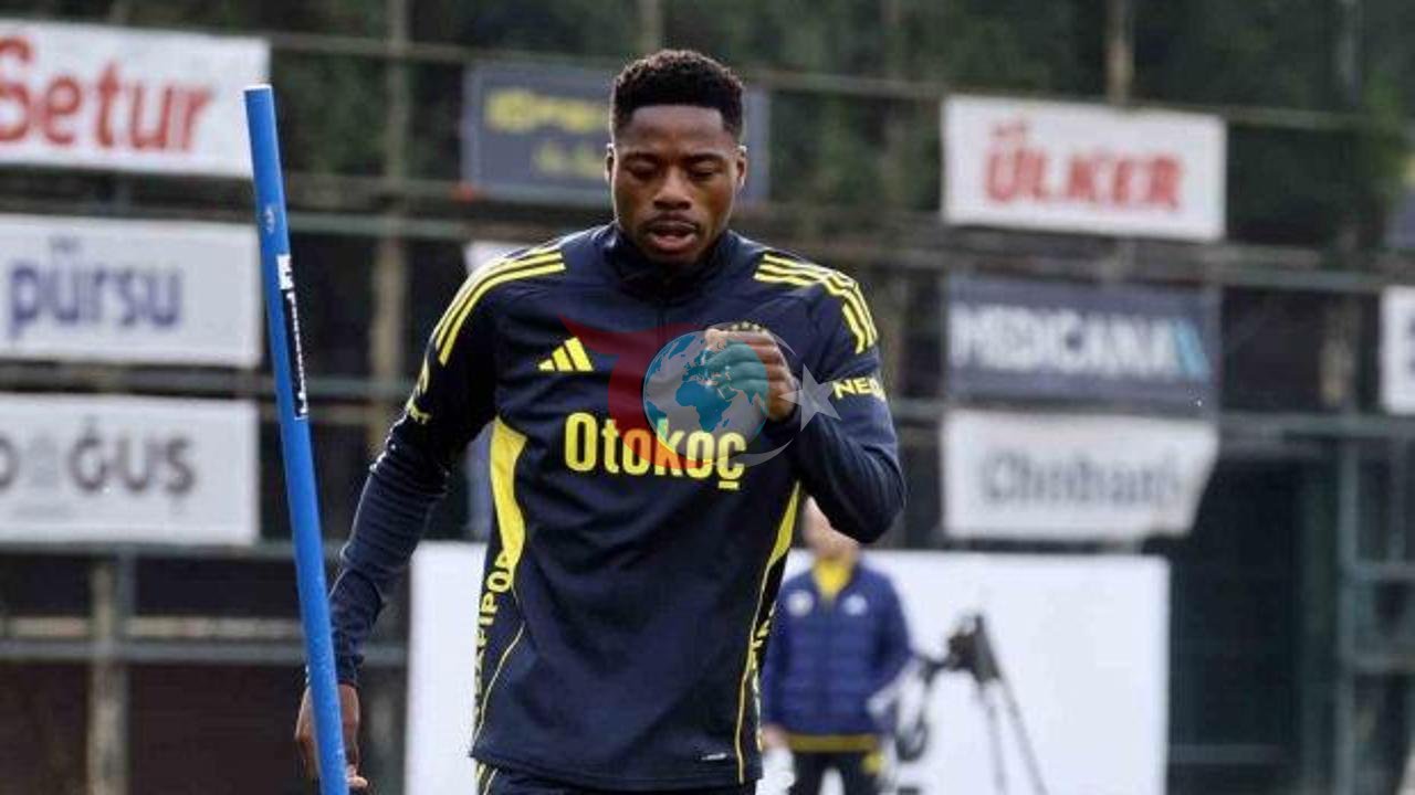 Anthony Musaba'dan Fenerbahçe Taraftarına Şampiyonluk Sözü: "Desteğinizi Esirgemeyin"