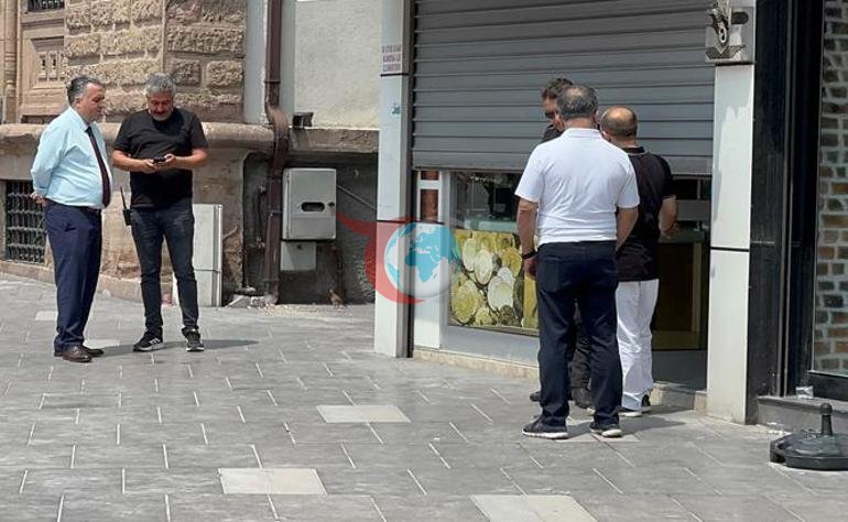 Konyada zərgərdə terror Borc müzakirəsi silahlı hücuma çevrildi