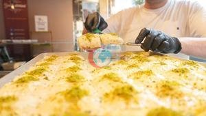 Birçok geleneksel tatlıyı geride bıraktı Tarifi sır gibi saklanan ‘Yalova sütlüsü’ Kurban Bayramı için tezgahtaki yerini aldı