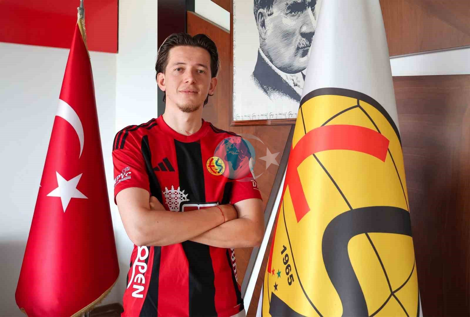 Eskişehirspor Hücum Hattını Güçlendirdi: Kerem Baykuş Siyah-Kırmızılı Renklere Bağlandı