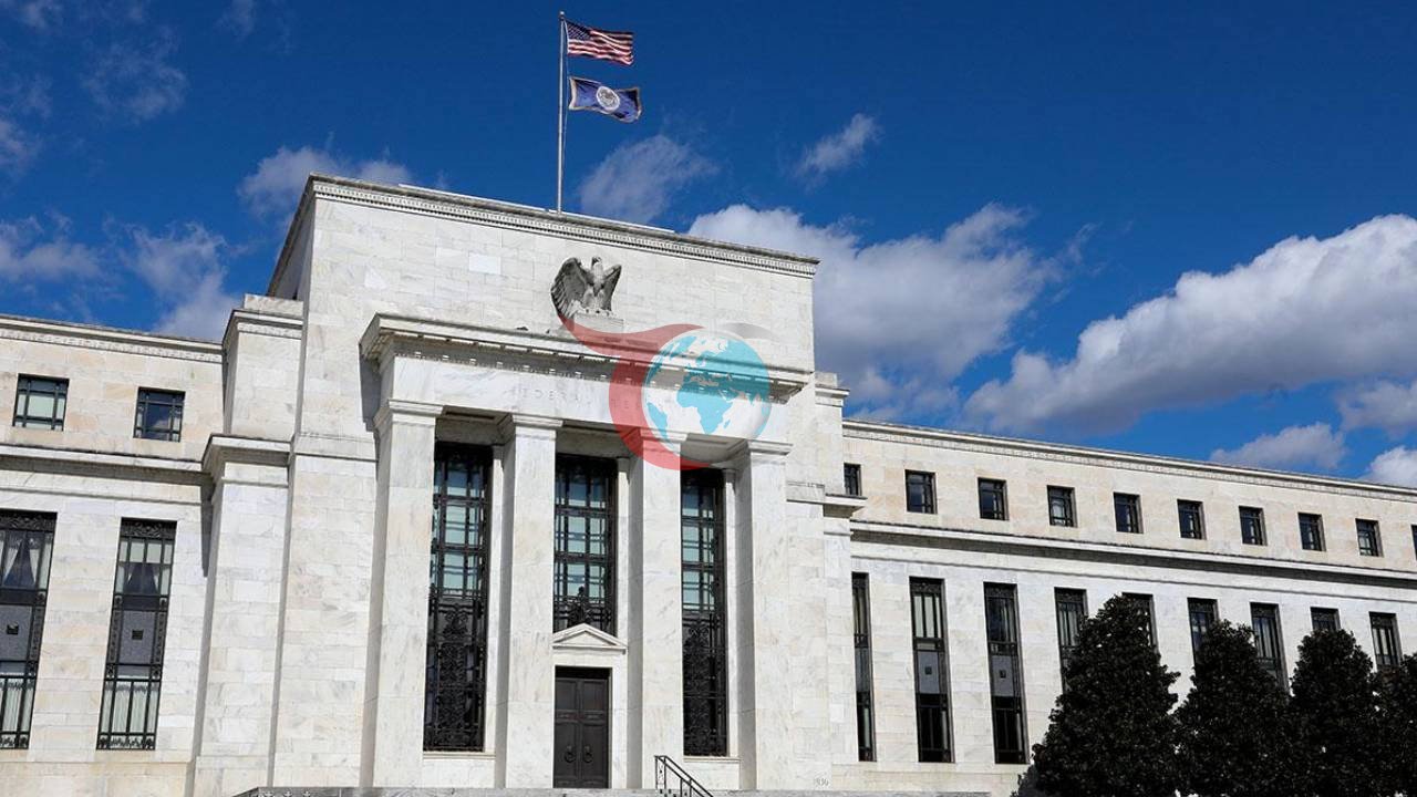 Fed'in Yarı Yıllık Raporu: Küresel Belirsizliklere Karşı Yapay Zeka Kalkanı ve Enflasyon Baskısı