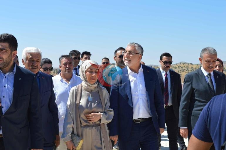Bakan Işıkhan: Türkiye Yüzyılının en güçlü sermayesi, iyi yetişmiş gençler olacaktır