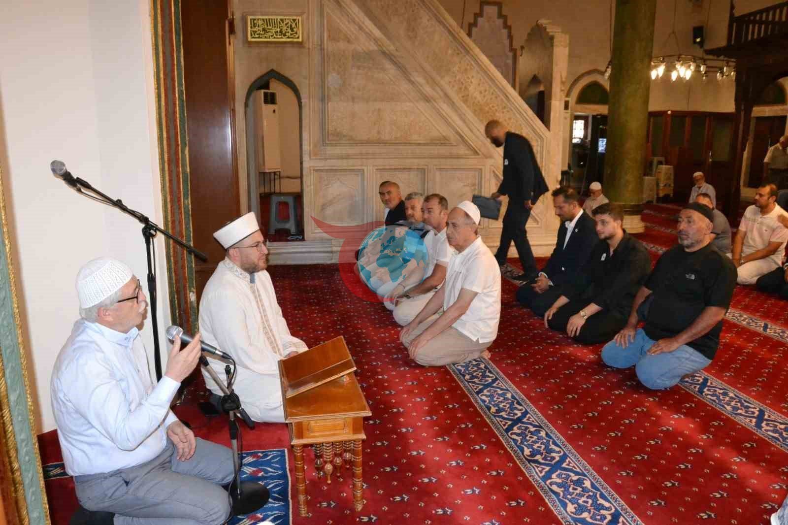 Manisa'da Srebrenitsa Soykırımı Kurbanları Dualarla Anıldı: "İnsanlığın Ortak Acısı"