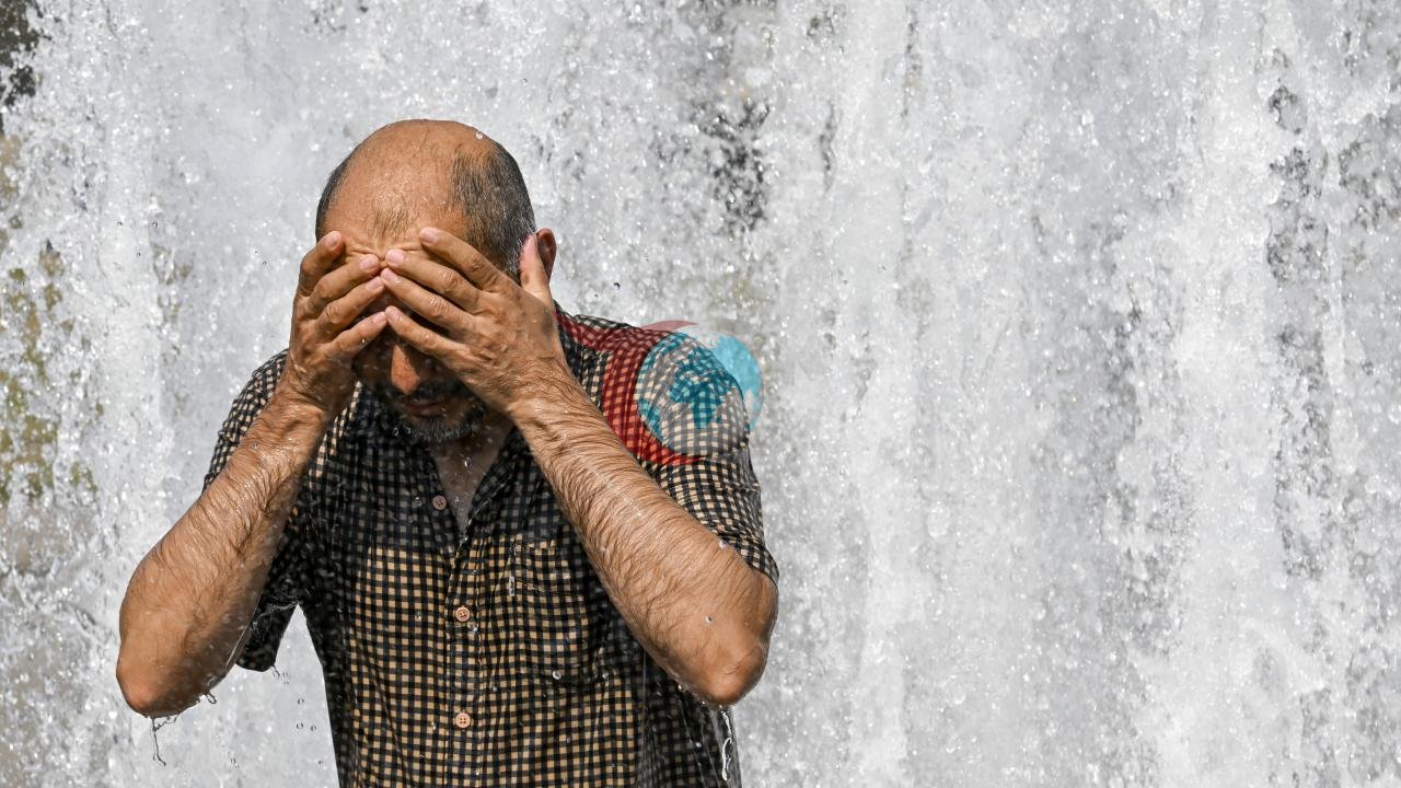 Sağlık Bakanlığı'ndan Kritik Yaz Uyarısı: Bu Belirtileri Asla Göz Ardı Etmeyin!