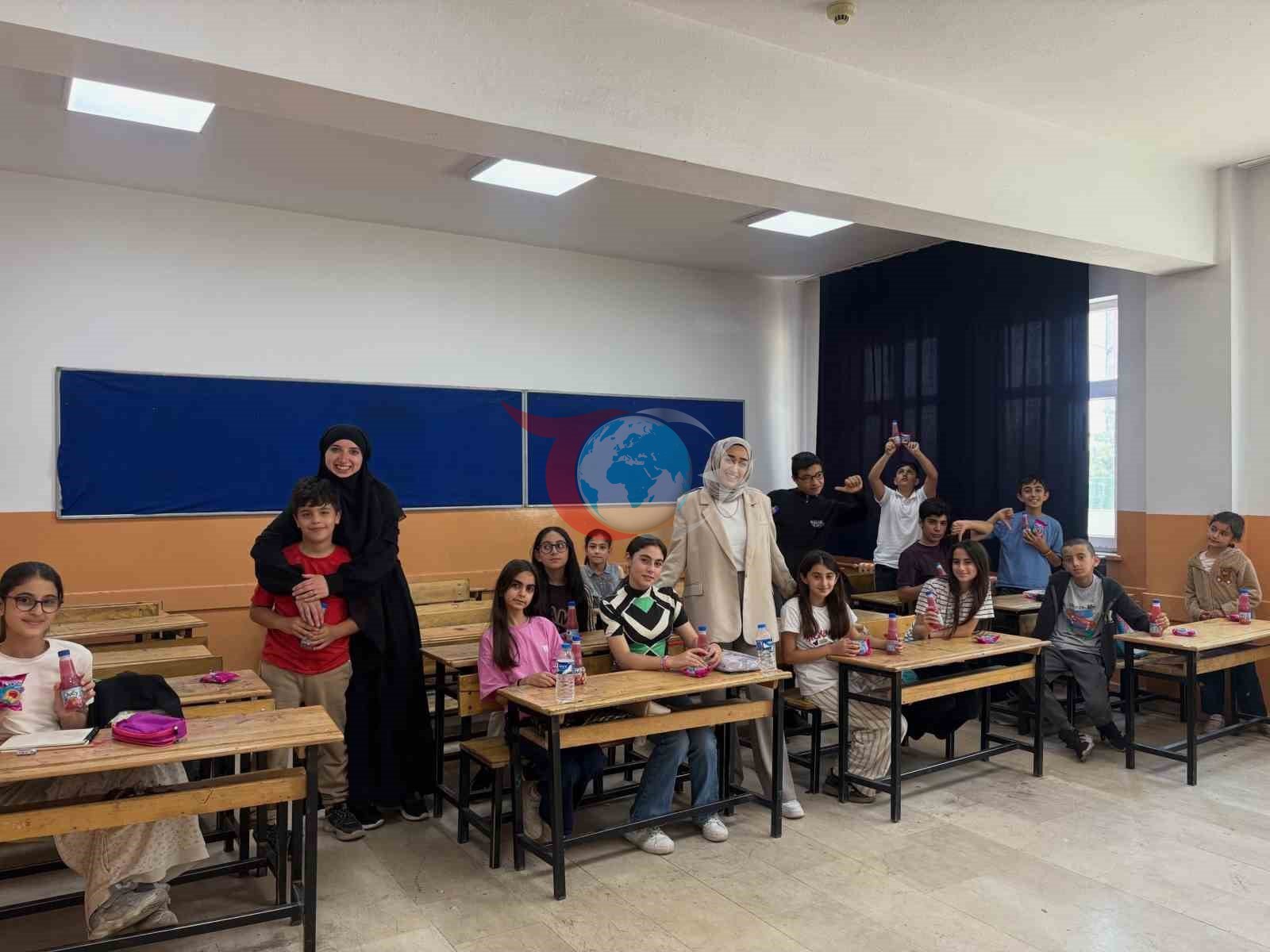 Kars'ta Yeşilay ve TÜGVA İş Birliğiyle Gençler Geleceğe Hazırlanıyor: Yaz Okulu Coşkusu Sürüyor