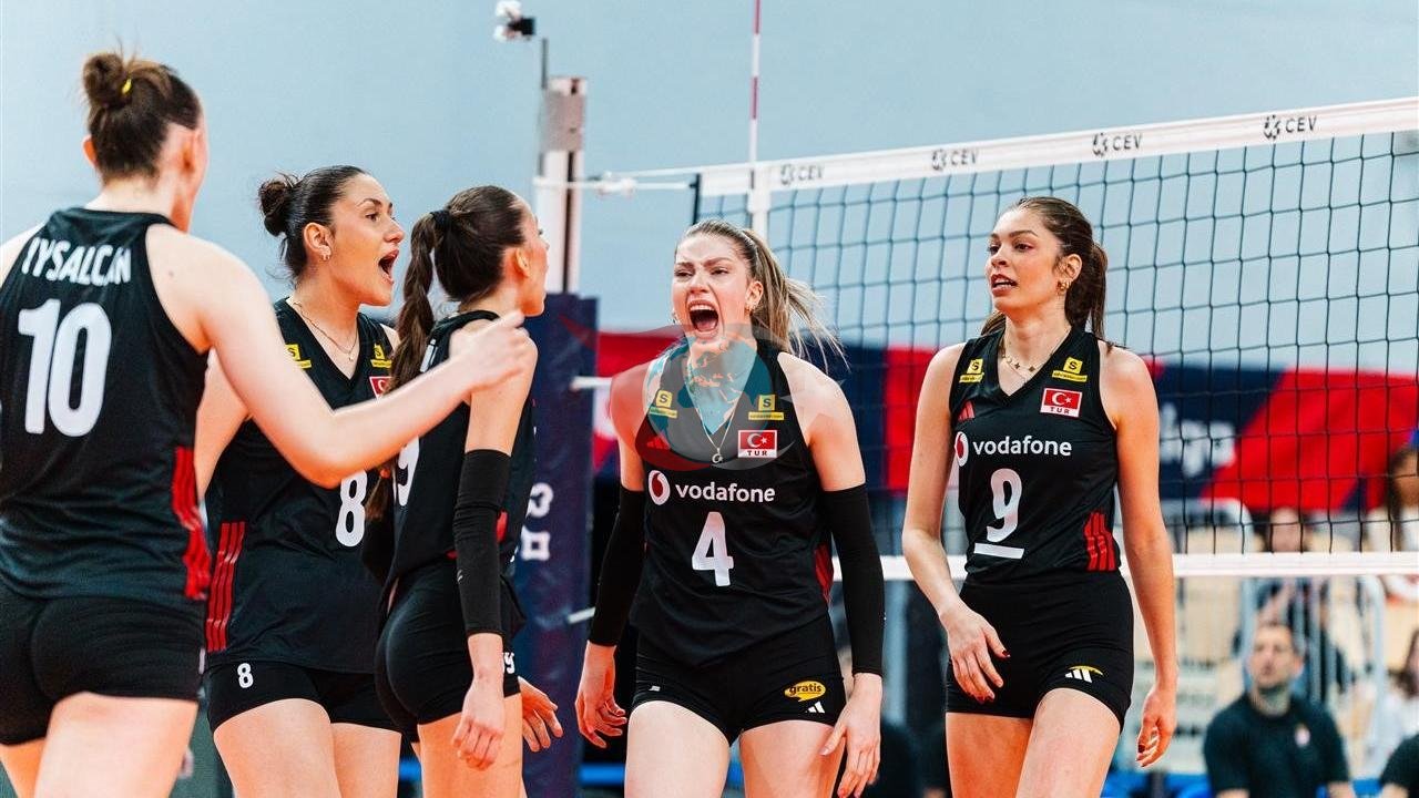 Genç Sultanlar Durdurulamıyor: U18 Milli Takımımız Namağlup Avrupa Şampiyonası Finalinde!
