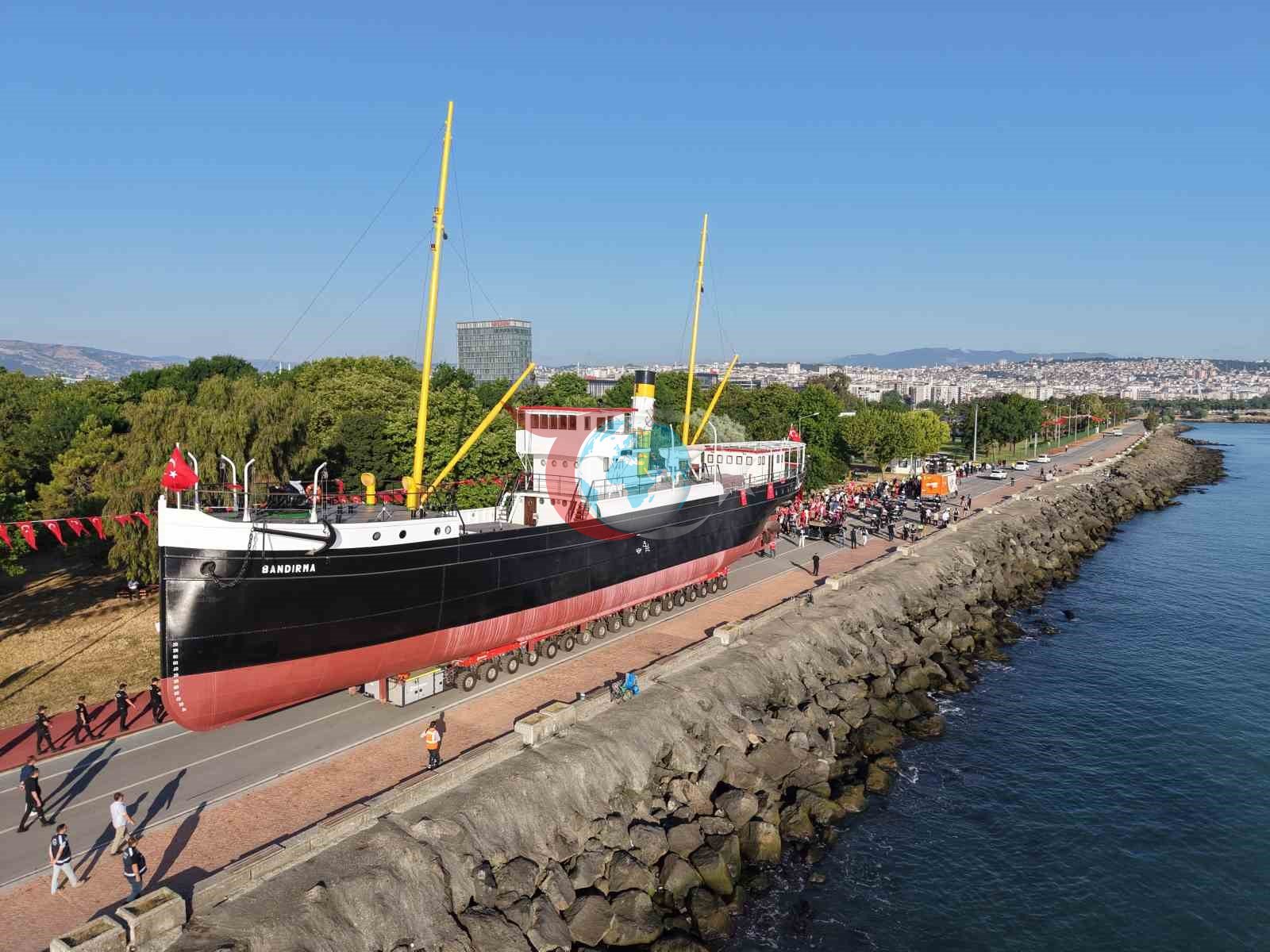 Bandırma Vapuru Müzesi Karadan Yürütülüyor: Samsun'da Tarihi Taşıma Operasyonu Başladı