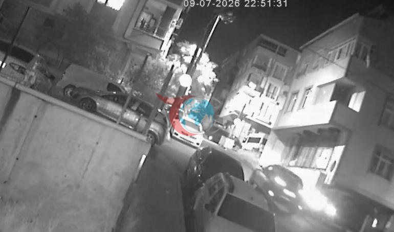 İstanbulda qorxulu anlar Vasitədən təsadüfi atəş açdılar