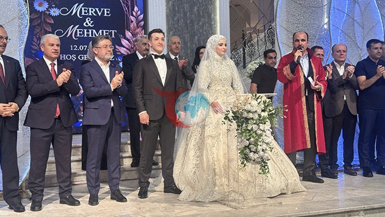 Tarım ve Orman Bakanı Yumaklı, Konyada nikah şahidi oldu